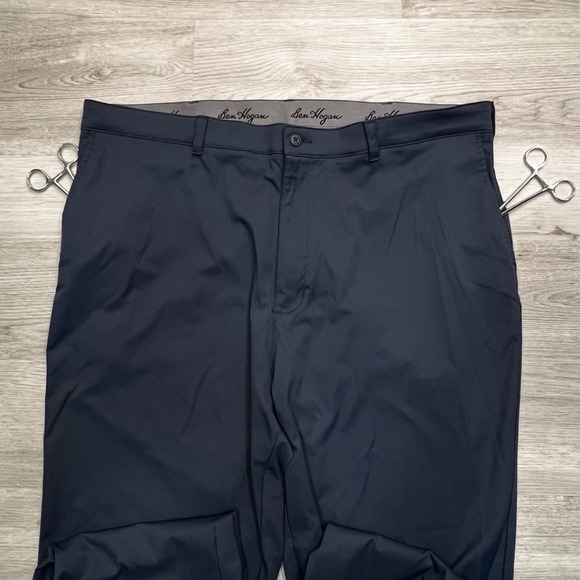 Ben Hogan Mens Dress Pants Size 44x30 Flat Front Navy Polyester Blend Golf - Picture 6 of 10